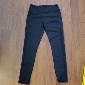 Victoria Sport mesh detail leggings